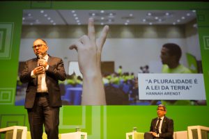 À esq., Ricardo Henriques, superintendente executivo do Instituto Unibanco, e Antonio Paiva Neto, diretor institucional do Consed